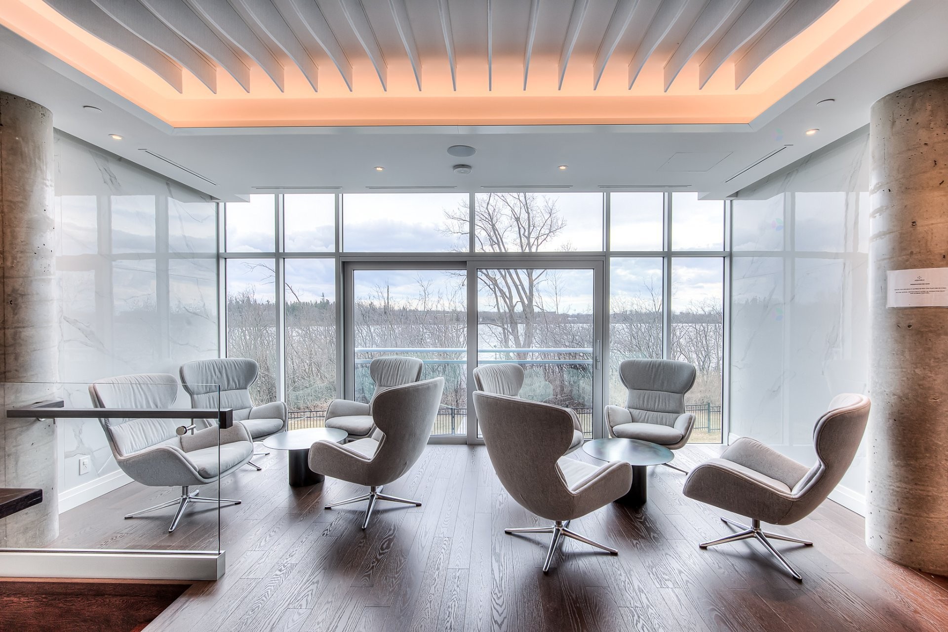 









255


Rue Étienne-Lavoie

, 2004,
Laval (Sainte-Dorothée),




QC
H7X0E5

