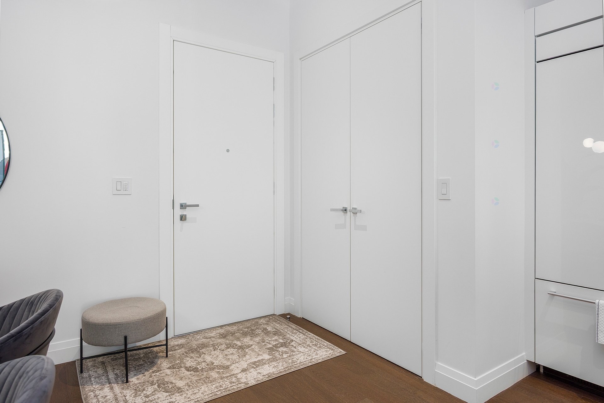 









255


Rue Étienne-Lavoie

, 2004,
Laval (Sainte-Dorothée),




QC
H7X0E5

