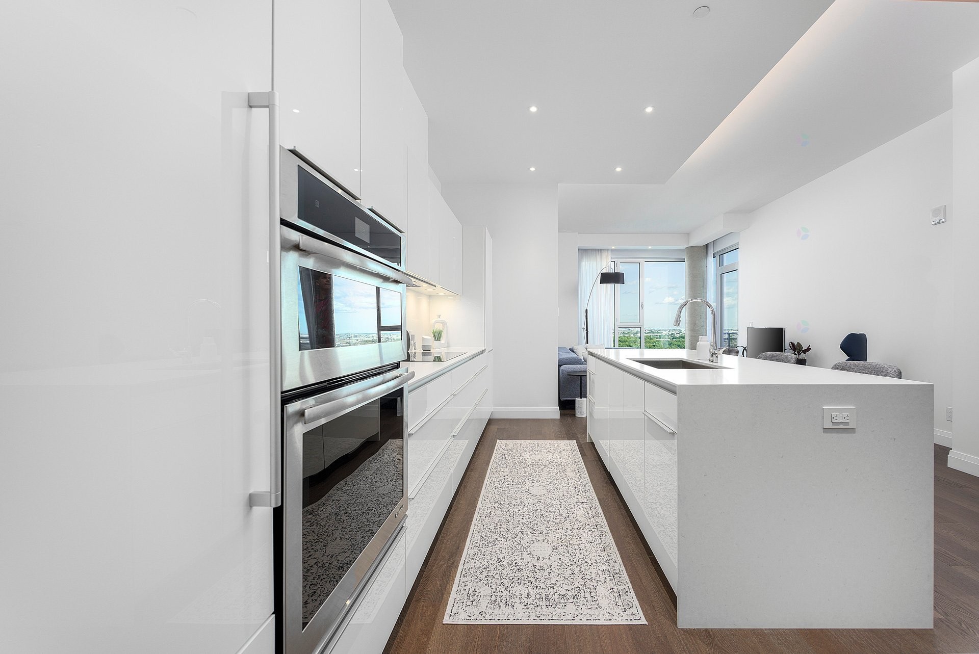 









255


Rue Étienne-Lavoie

, 2004,
Laval (Sainte-Dorothée),




QC
H7X0E5

