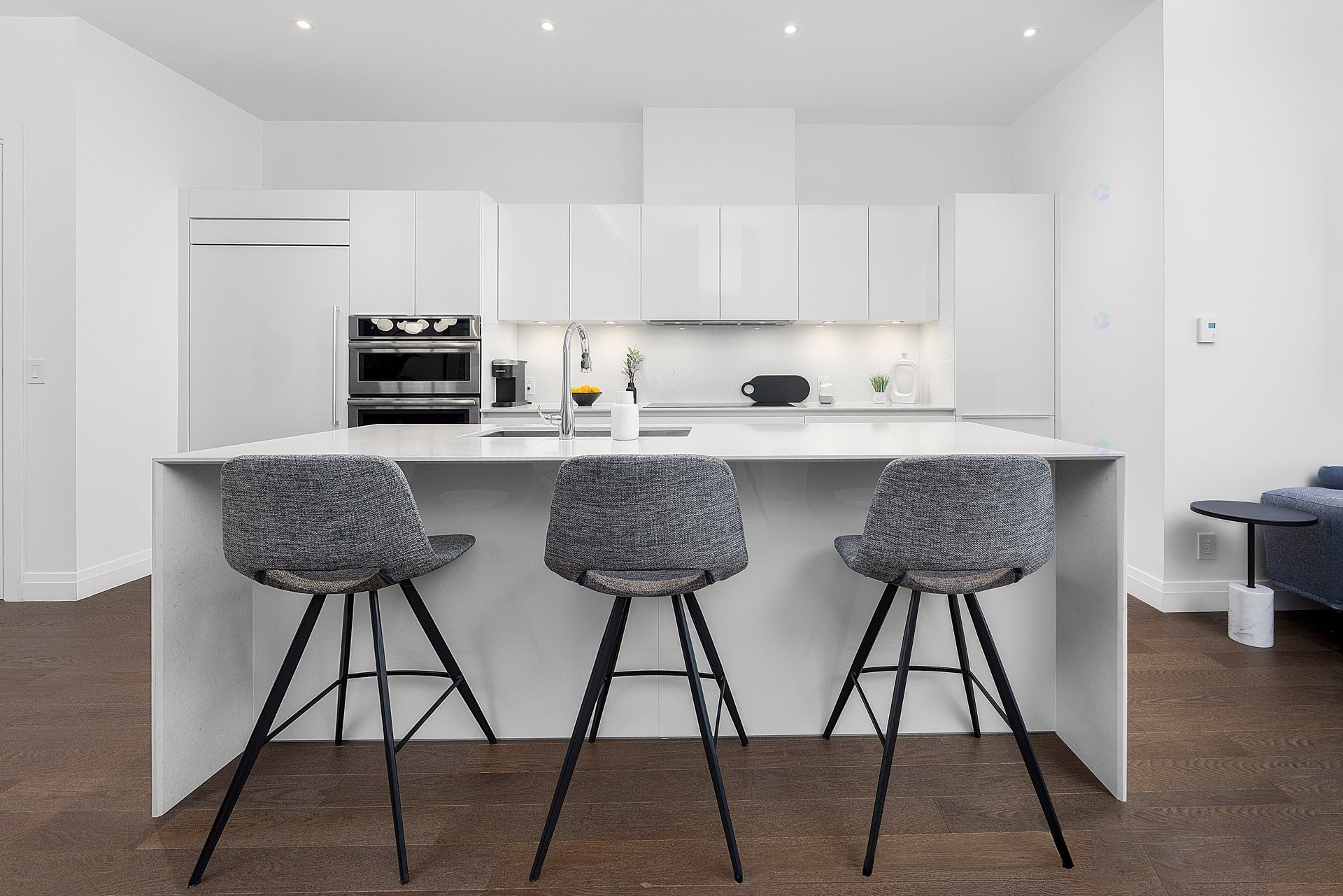 









255


Rue Étienne-Lavoie

, 2004,
Laval (Sainte-Dorothée),




QC
H7X0E5

