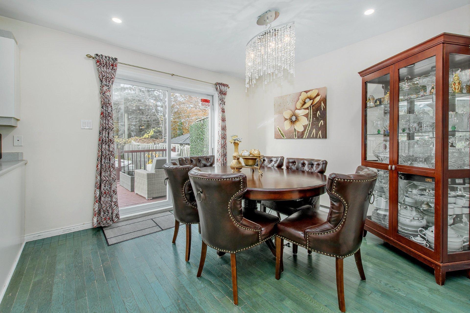 









4083


Rue Olivier

,
Laval (Fabreville),




QC
H7R5X3

