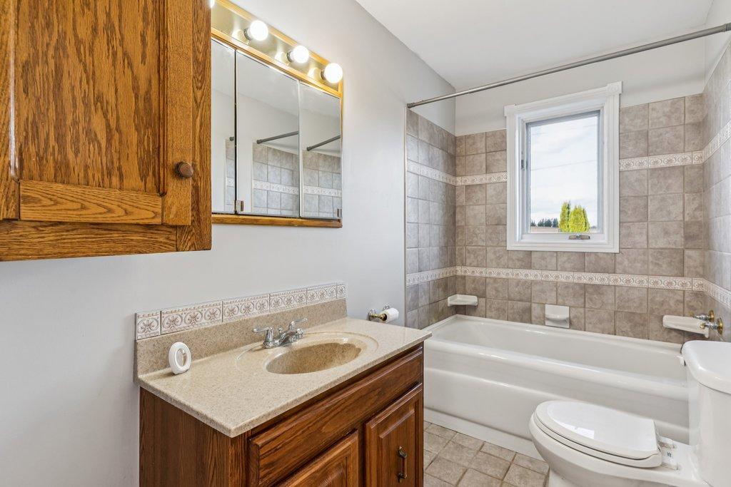 









723


Rue Gibson

,
Shawville,




QC
J0X2Y0

