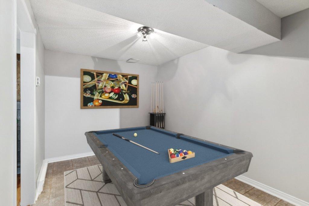 









723


Rue Gibson

,
Shawville,




QC
J0X2Y0

