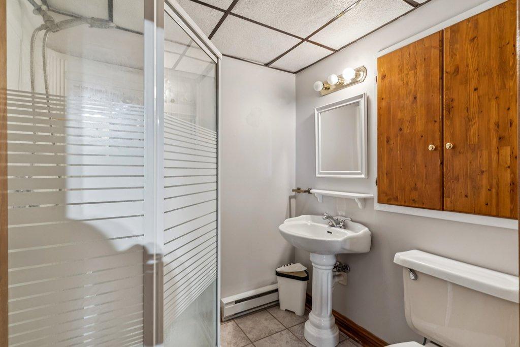 









723


Rue Gibson

,
Shawville,




QC
J0X2Y0

