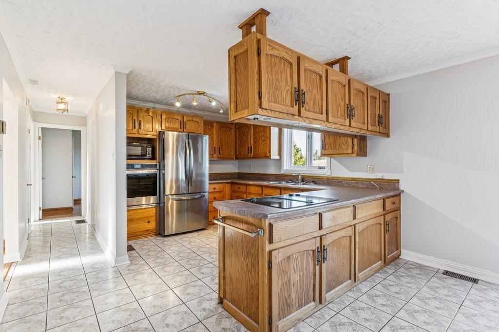 









723


Rue Gibson

,
Shawville,




QC
J0X2Y0

