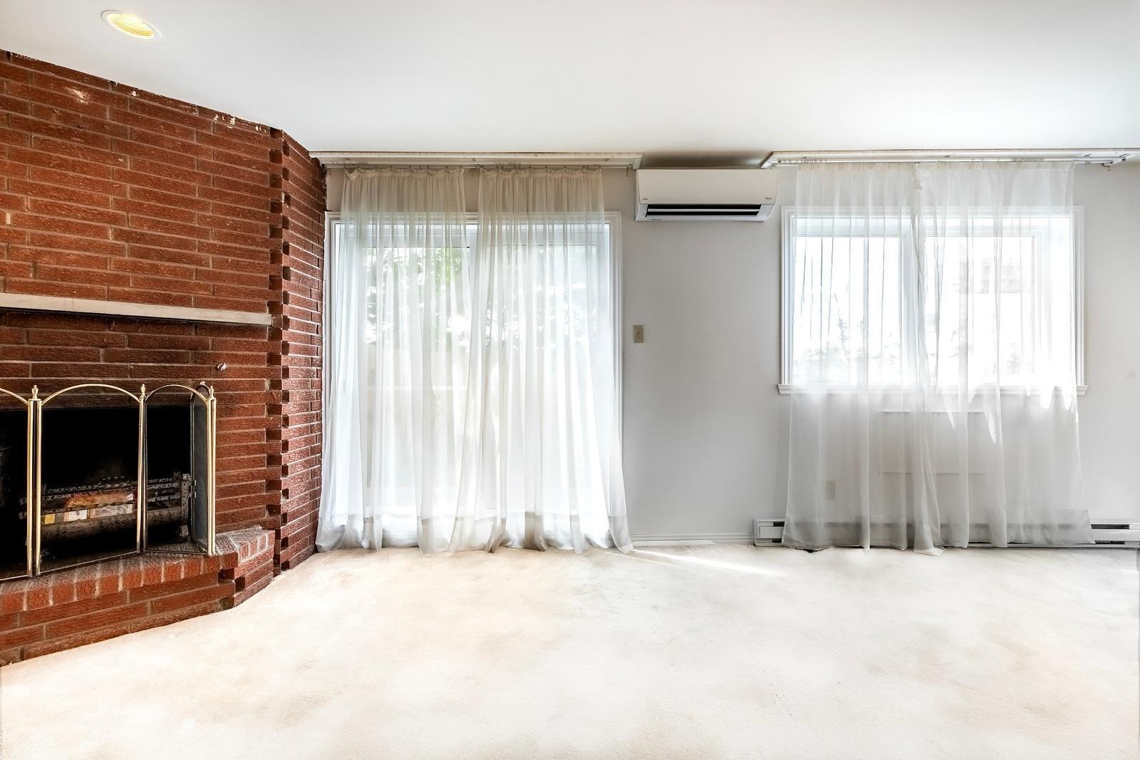 









3834


Ch. de la Côte-de-Liesse

,
Mont-Royal,




QC
H4N2P5

