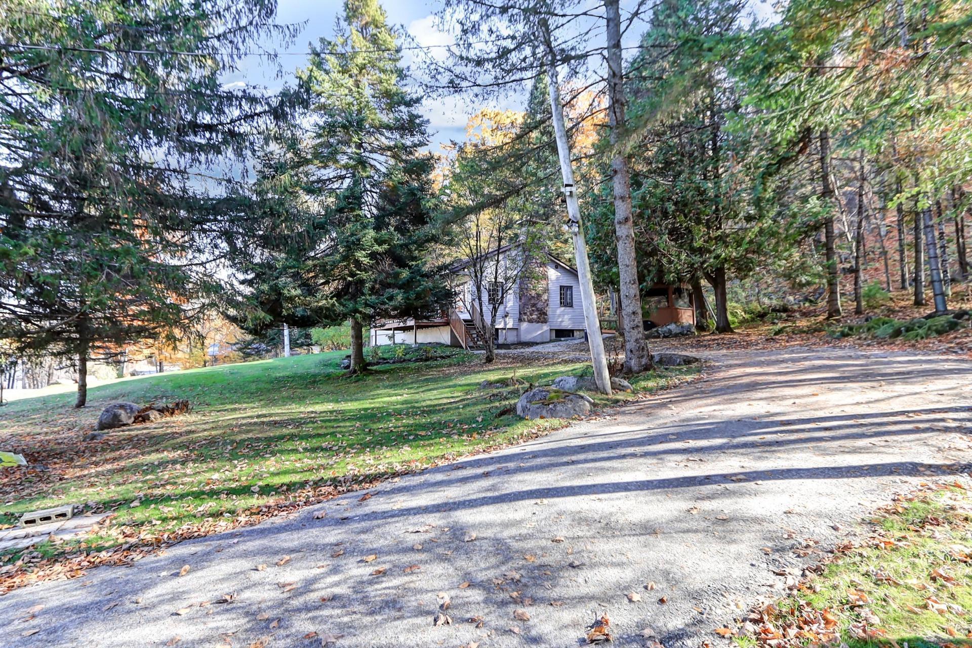 









280

 - 283


Route du Lac-Rond S.

,
Montcalm,




QC
J0T2V0

