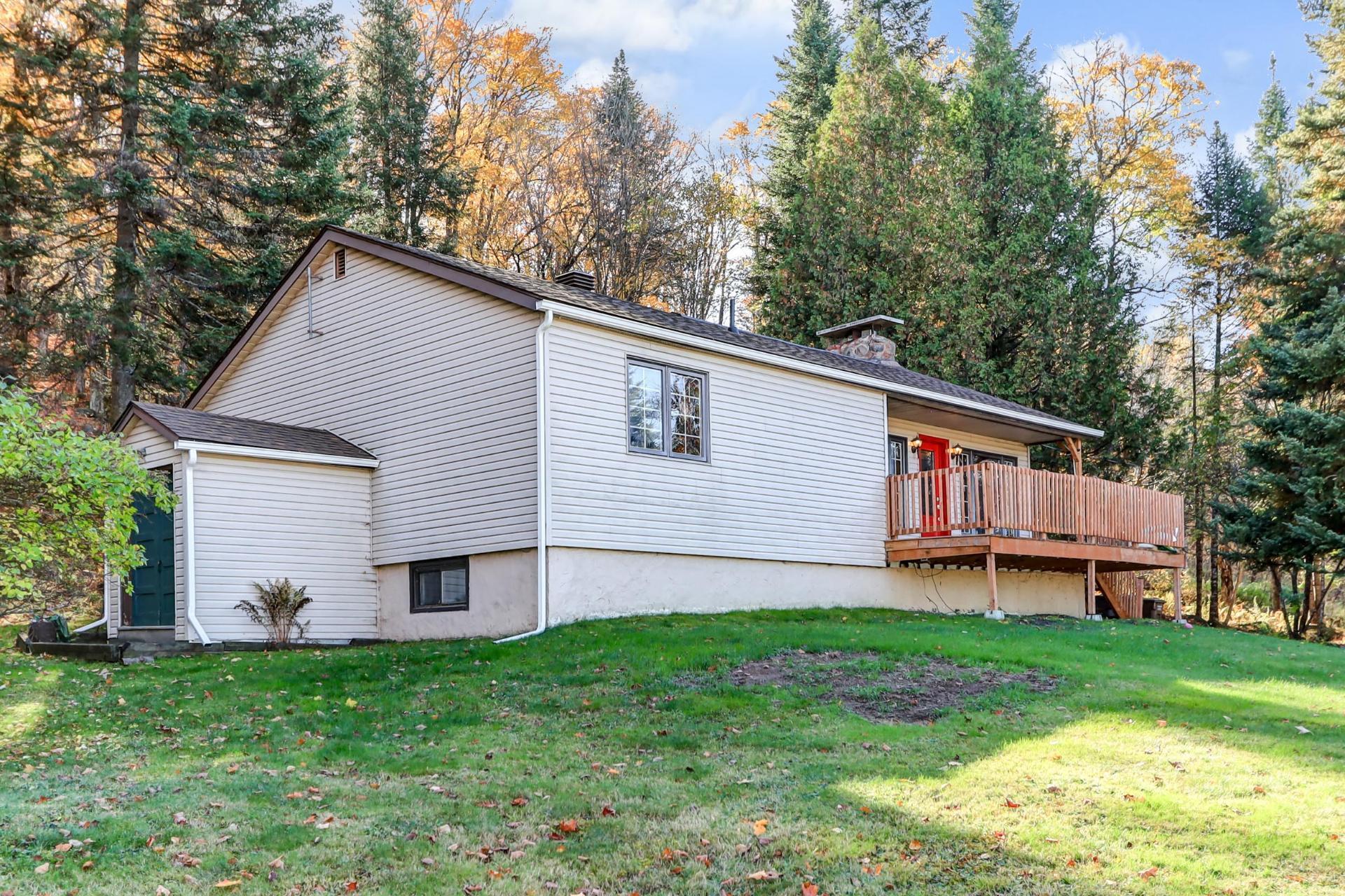 









280

 - 283


Route du Lac-Rond S.

,
Montcalm,




QC
J0T2V0

