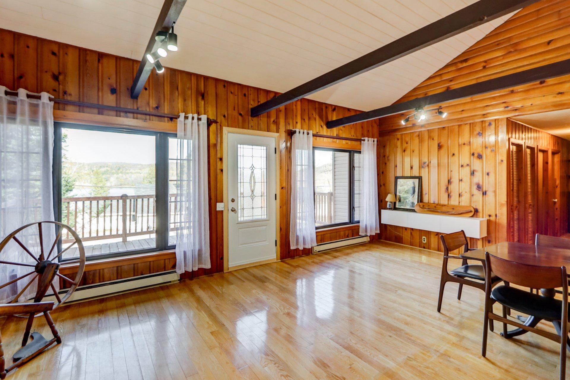 









280

 - 283


Route du Lac-Rond S.

,
Montcalm,




QC
J0T2V0

