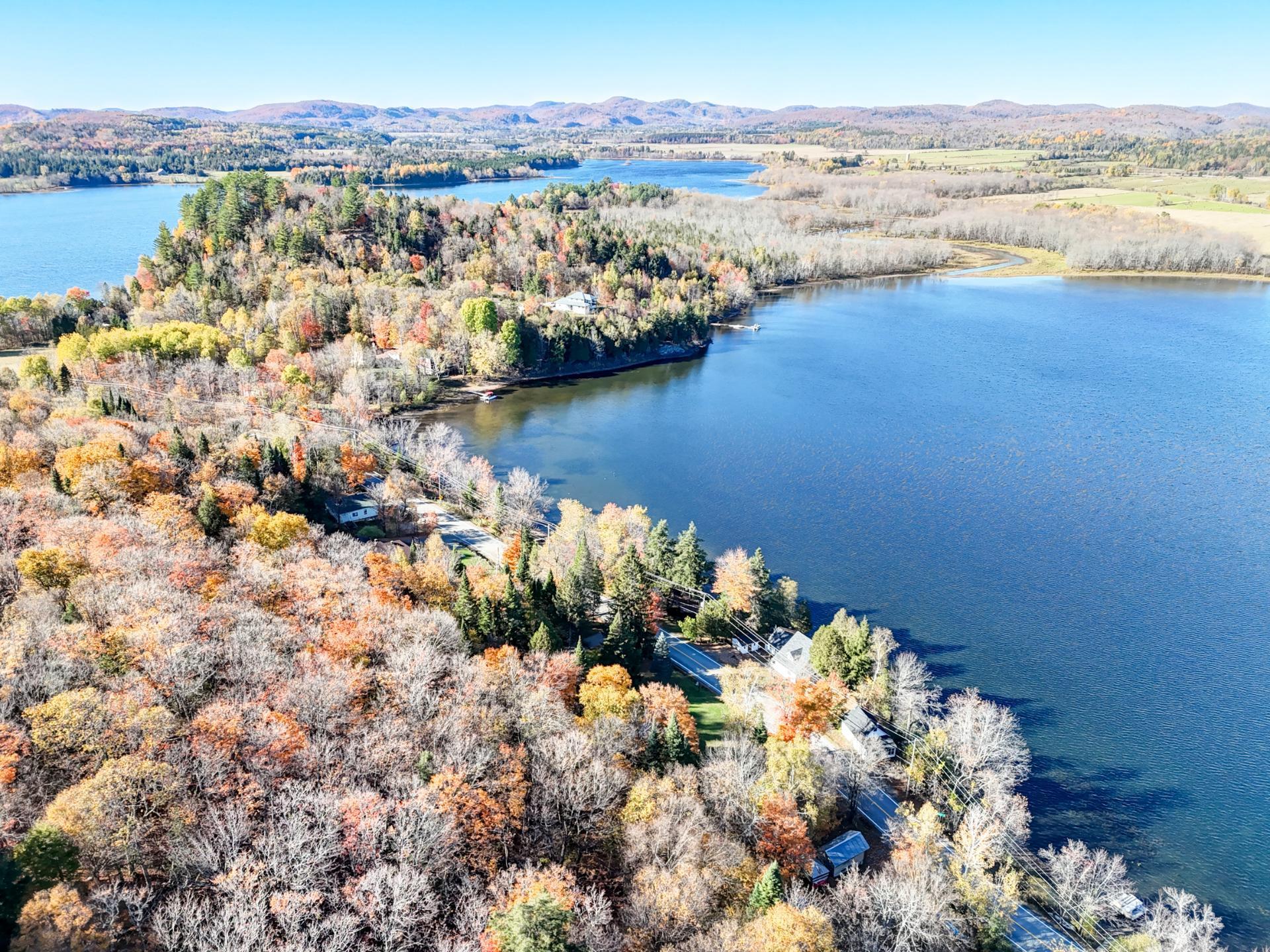 









280

 - 283


Route du Lac-Rond S.

,
Montcalm,




QC
J0T2V0

