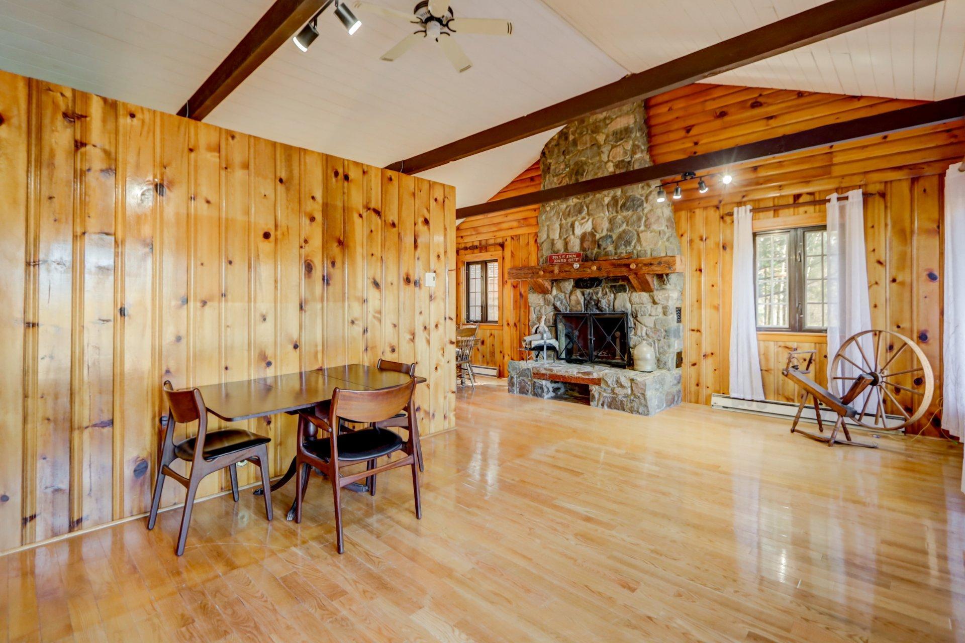 









280

 - 283


Route du Lac-Rond S.

,
Montcalm,




QC
J0T2V0

