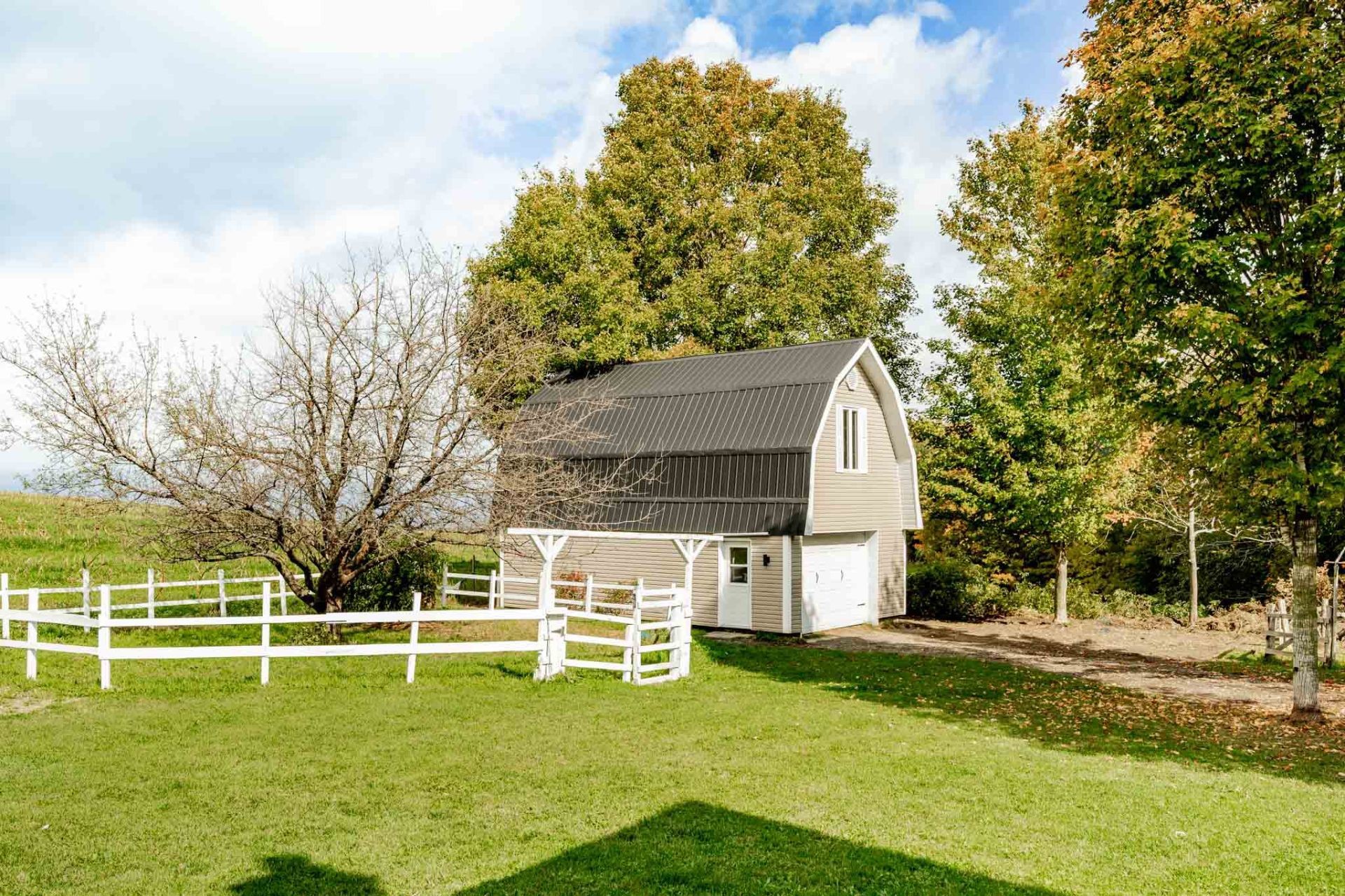 









45Z


Ch. Dubuc

,
Compton,







QC
J0B1L0

