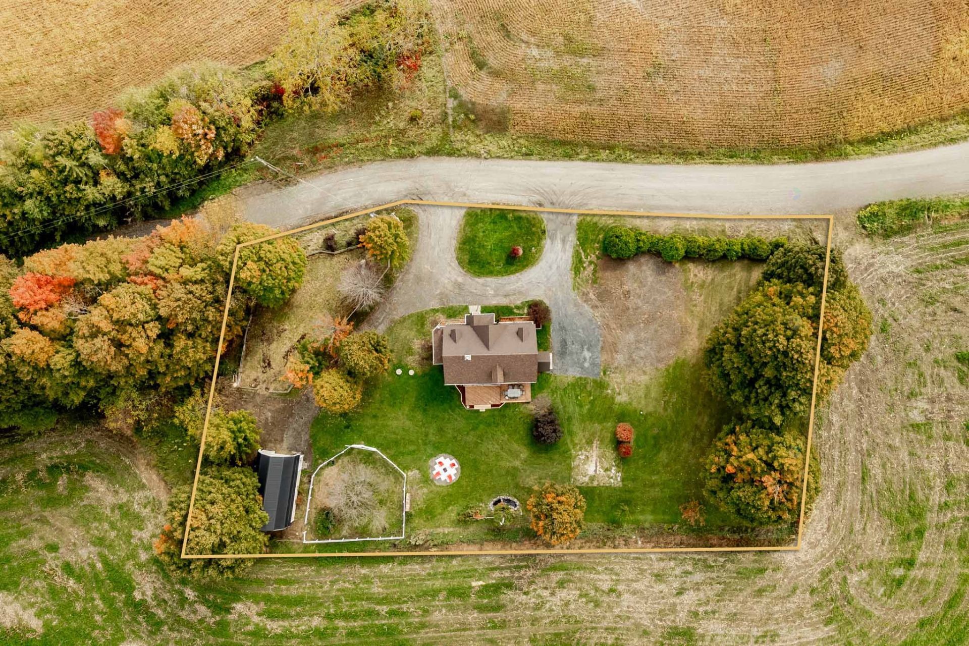 









45Z


Ch. Dubuc

,
Compton,







QC
J0B1L0

