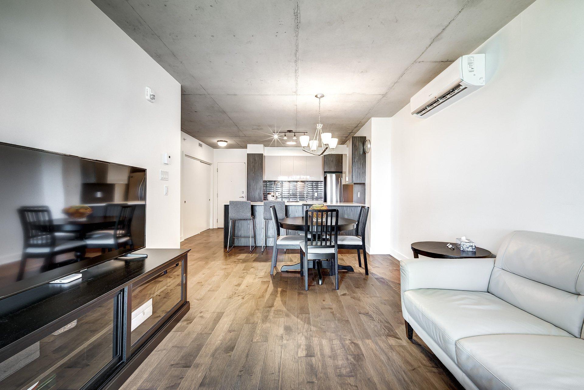 









271


Av. De l'Académie

, 210,
Dorval,




QC
H9S0B4

