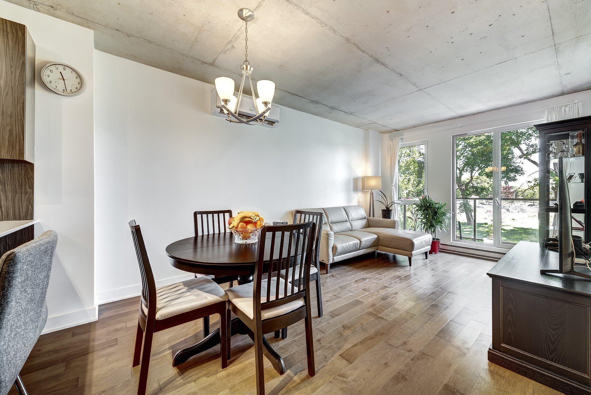 









271


Av. De l'Académie

, 210,
Dorval,




QC
H9S0B4

