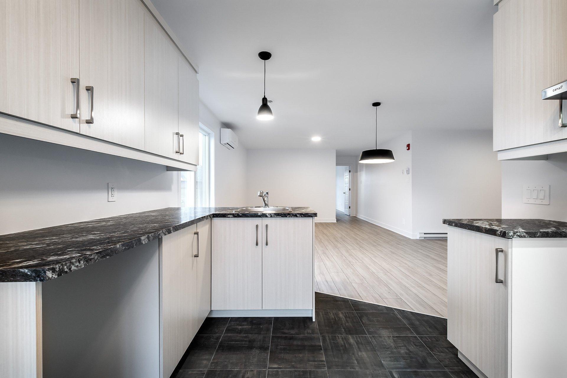 









6100


Rue de Lusa

, 7,
Brossard,




QC
J4Y0L8

