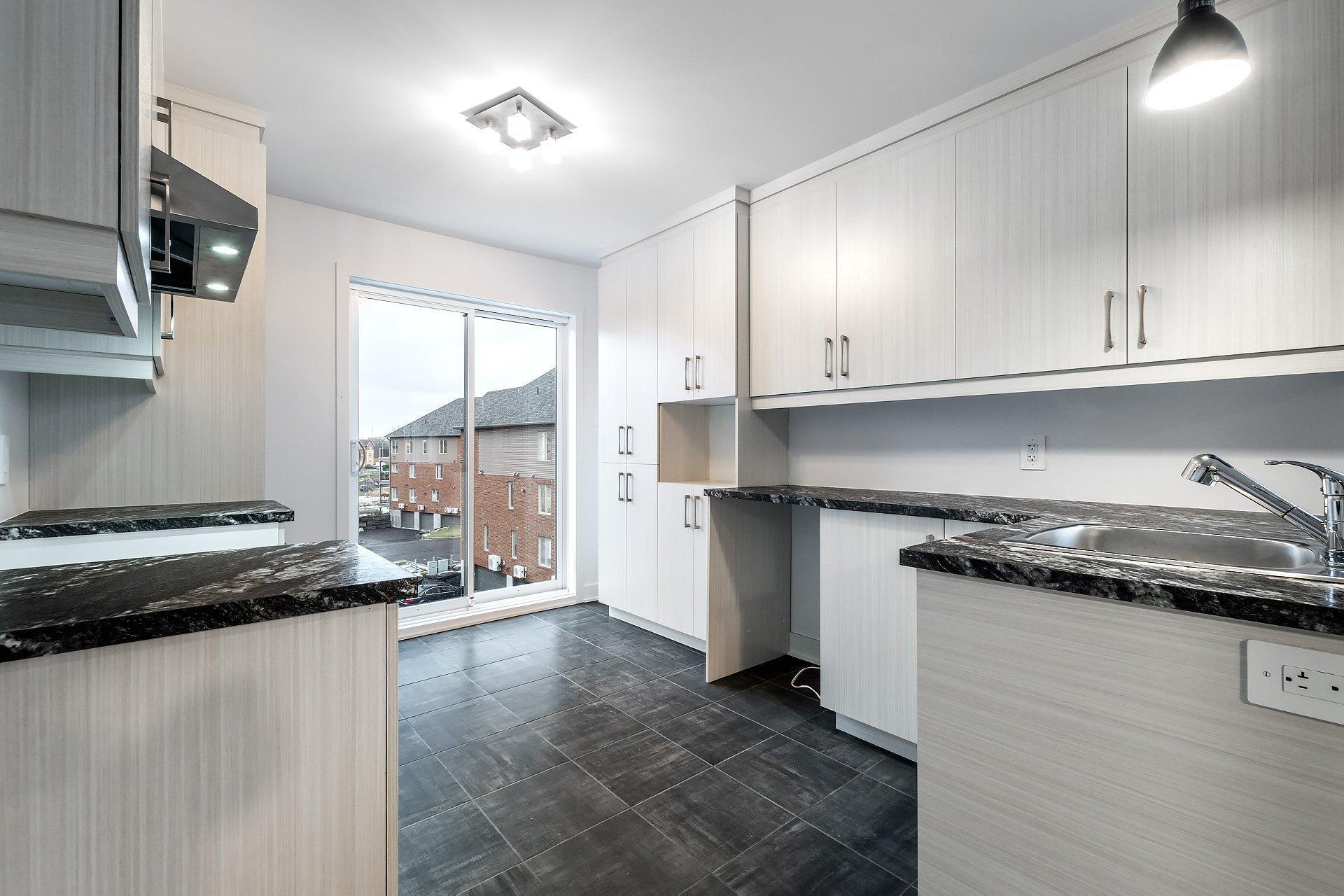 









6100


Rue de Lusa

, 7,
Brossard,




QC
J4Y0L8

