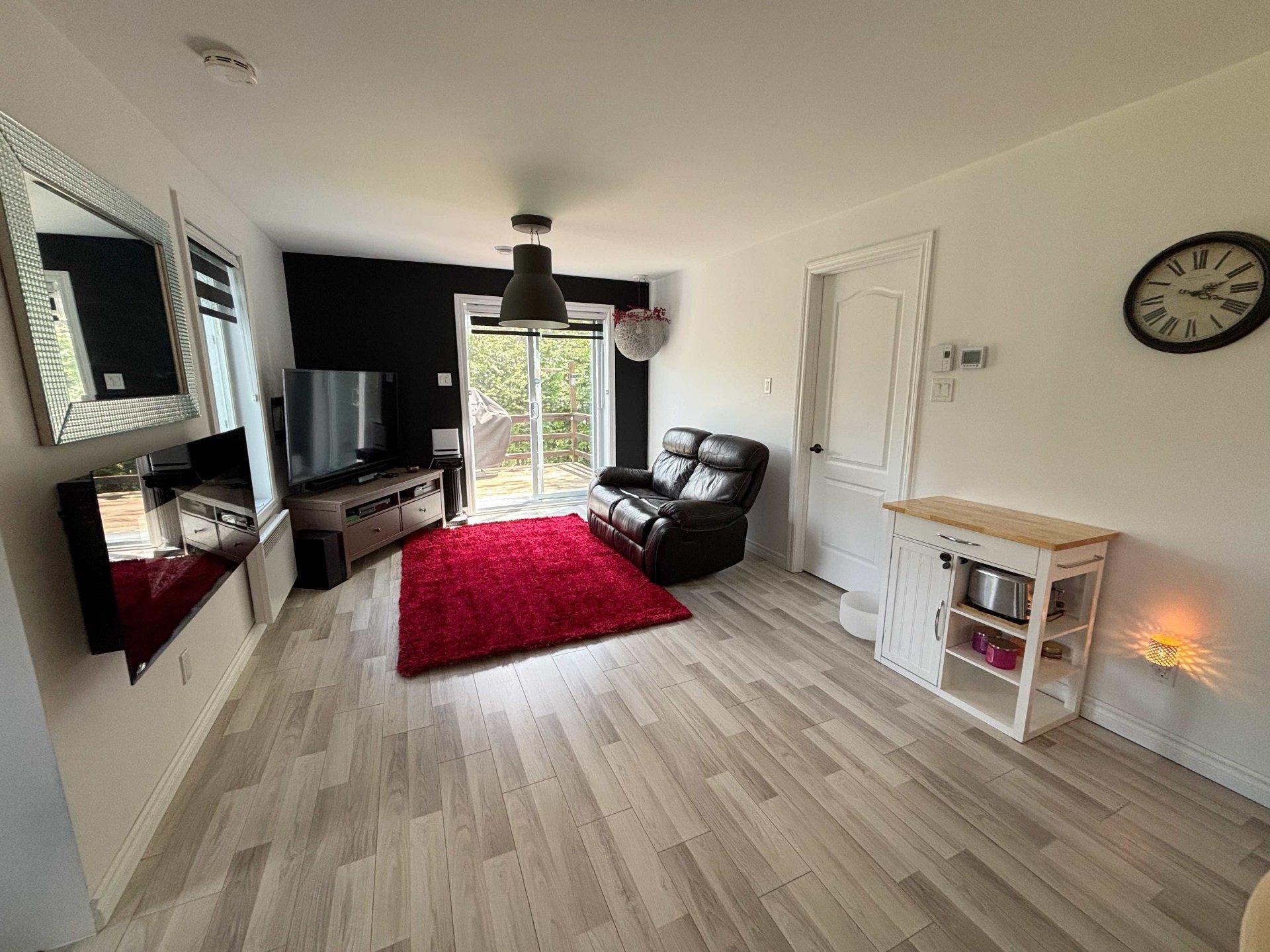 









831


Ch. de la Montagne

,
Sainte-Agathe-des-Monts,




QC
J8C0G4

