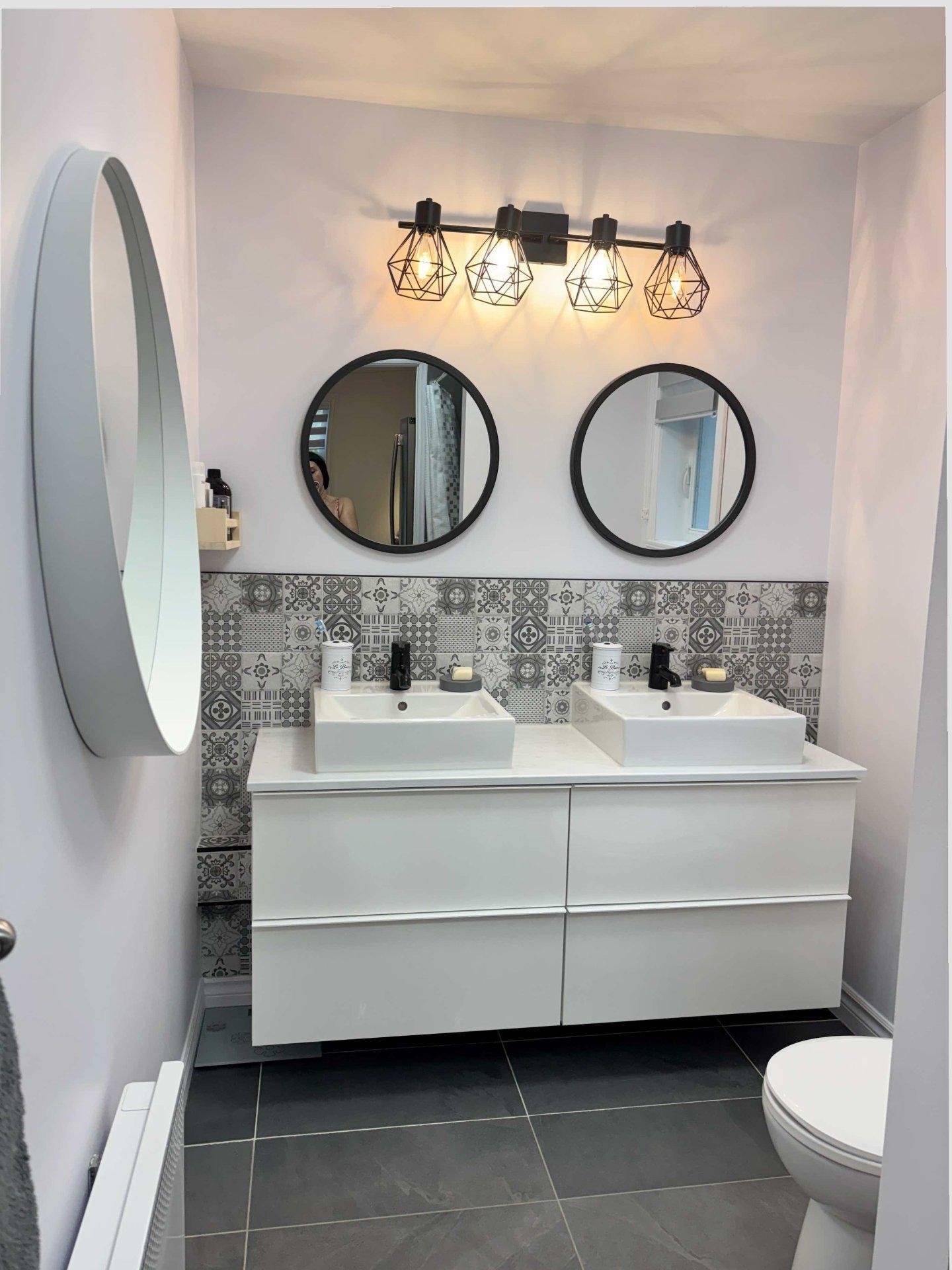 









831


Ch. de la Montagne

,
Sainte-Agathe-des-Monts,




QC
J8C0G4

