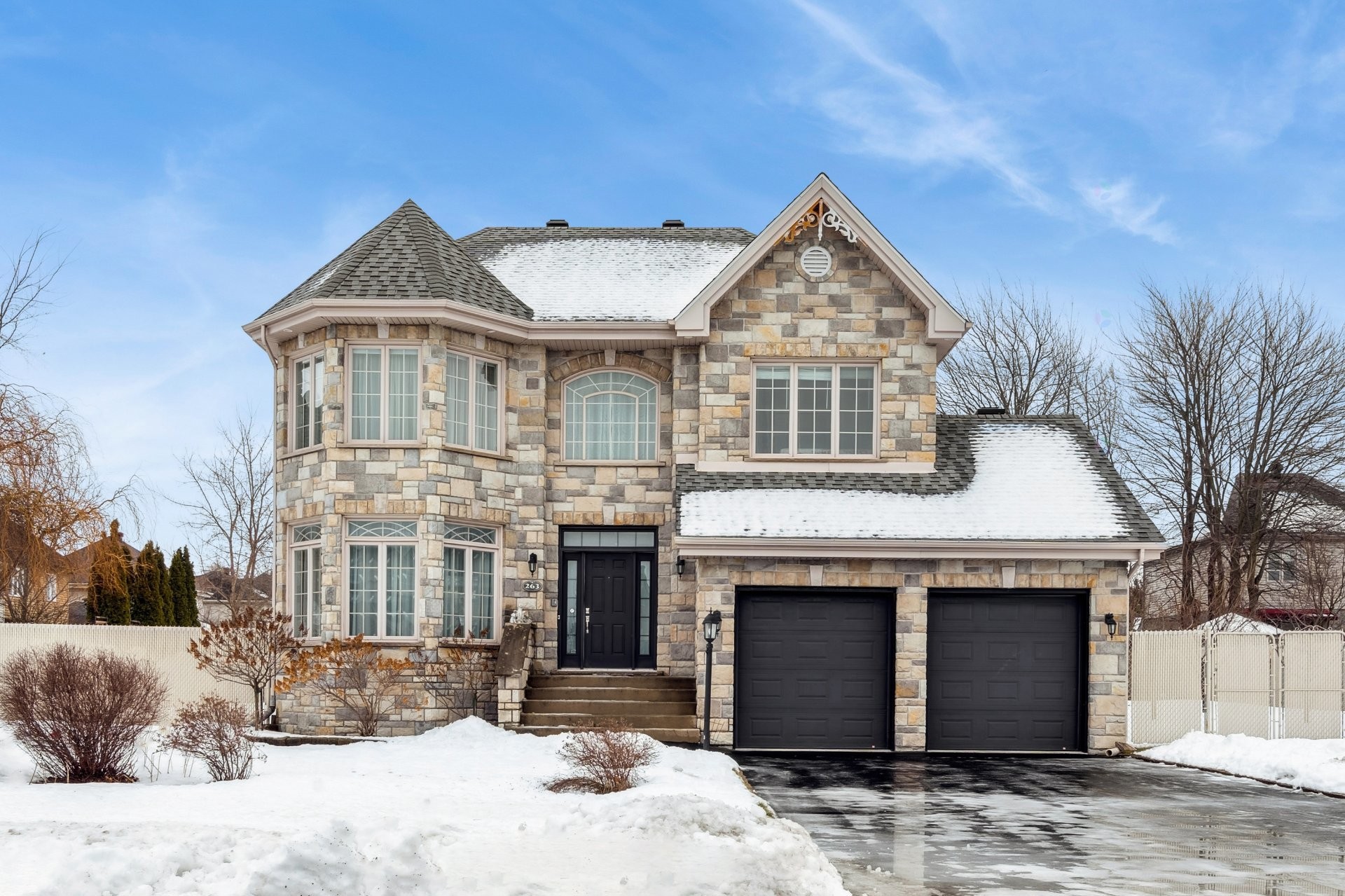 









263


Rue des Échevins

,
Saint-Jean-sur-Richelieu,




QC
J2W1C6

