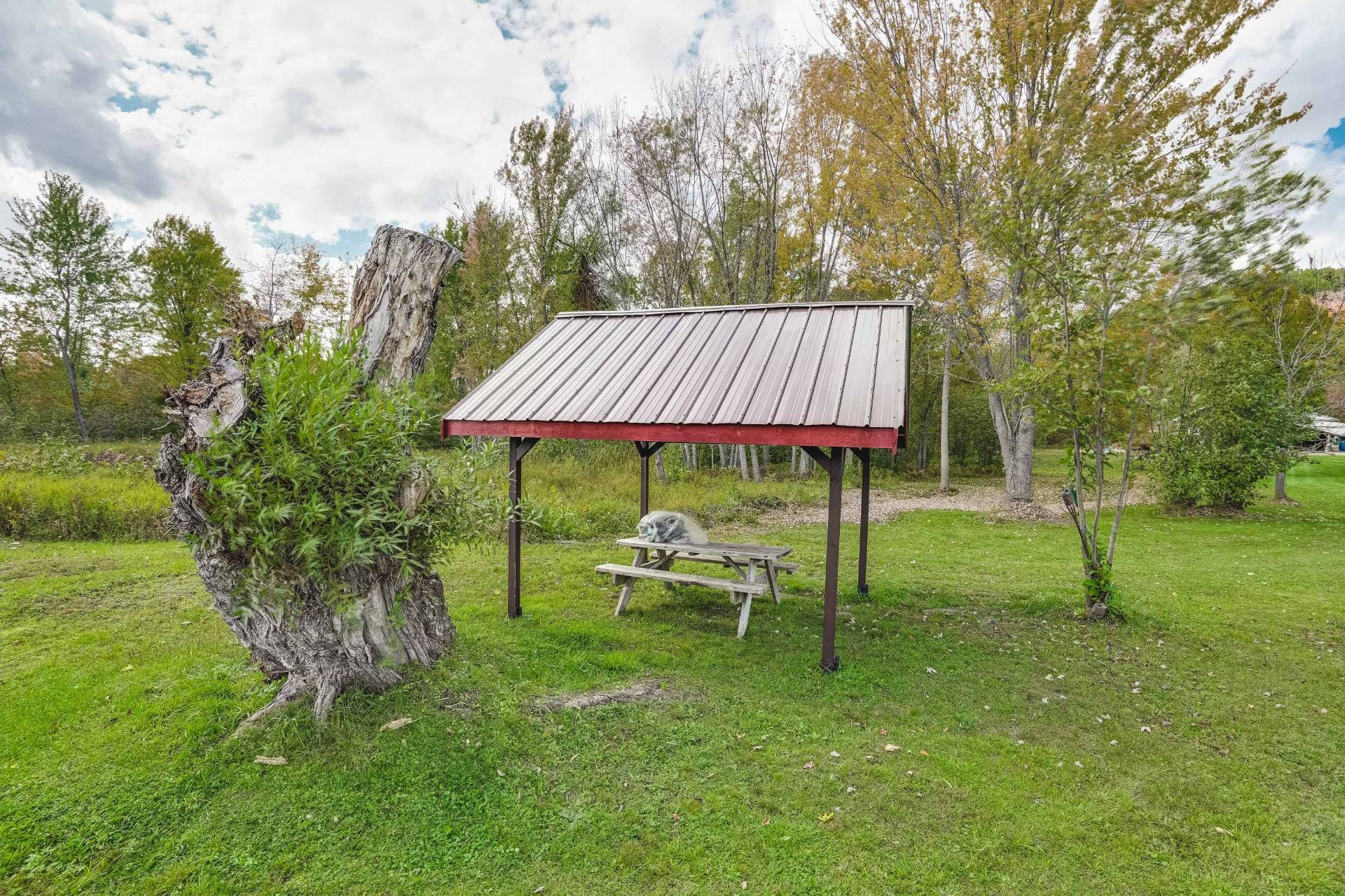 









106B


Ch. de la Montagne

,
L'Île-du-Grand-Calumet,




QC
J0X1J0

