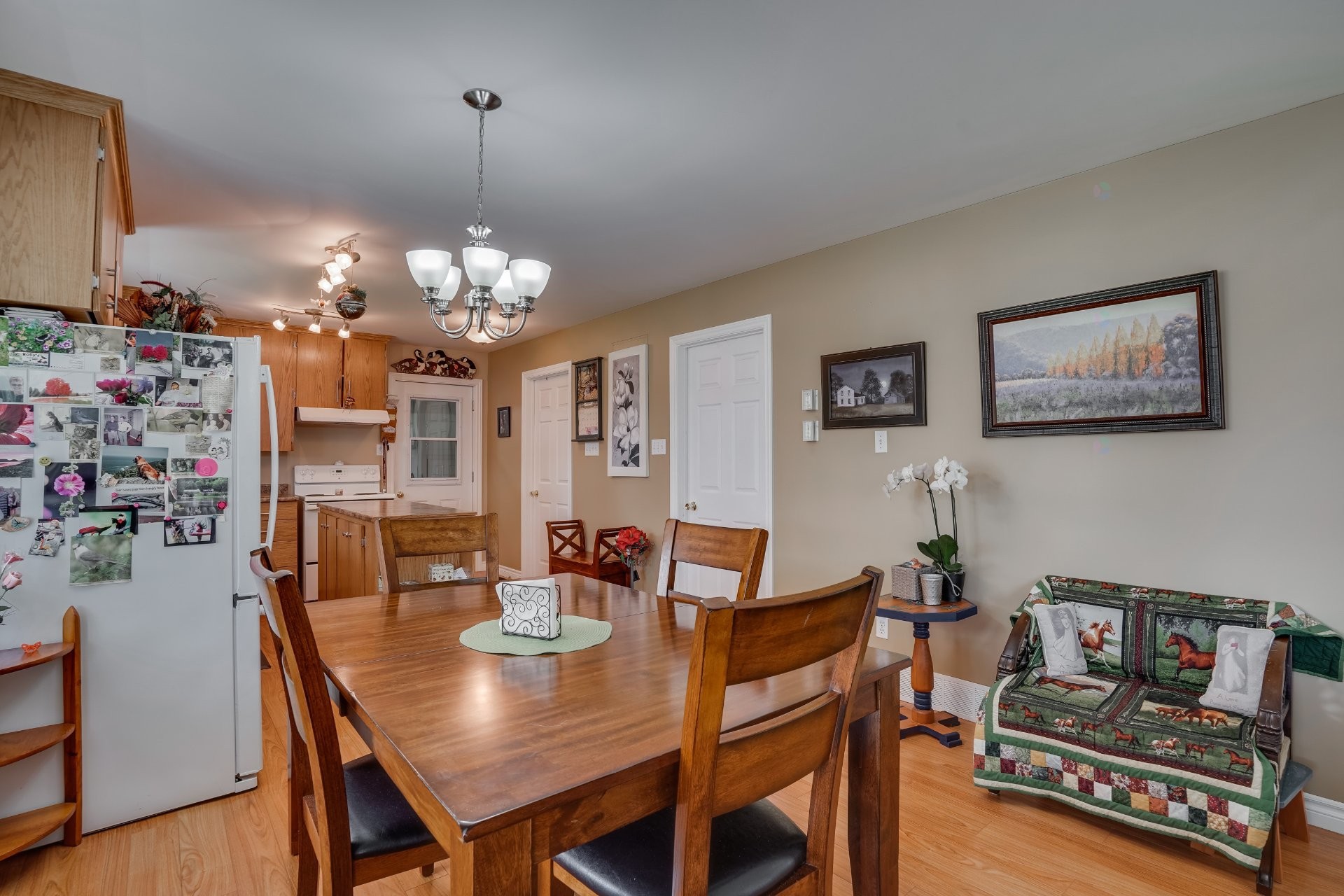 









106B


Ch. de la Montagne

,
L'Île-du-Grand-Calumet,




QC
J0X1J0

