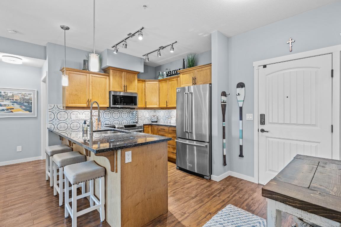 









3739


Casorso

Road, 111,
Kelowna,




BC
V1W 5E8

