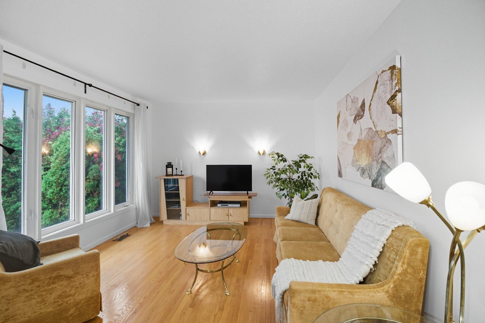 









17


Rue de Bourgogne

,
Gatineau (Gatineau),




QC
J8T4L1

