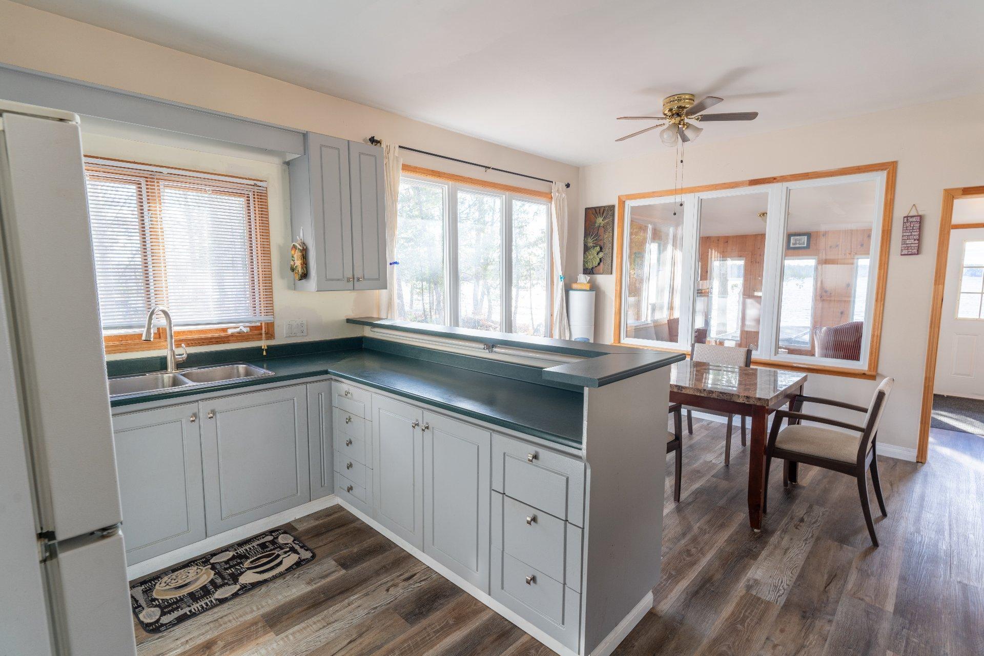 









54


Ch. Isok

,
Waltham,




QC
J0X1M0

