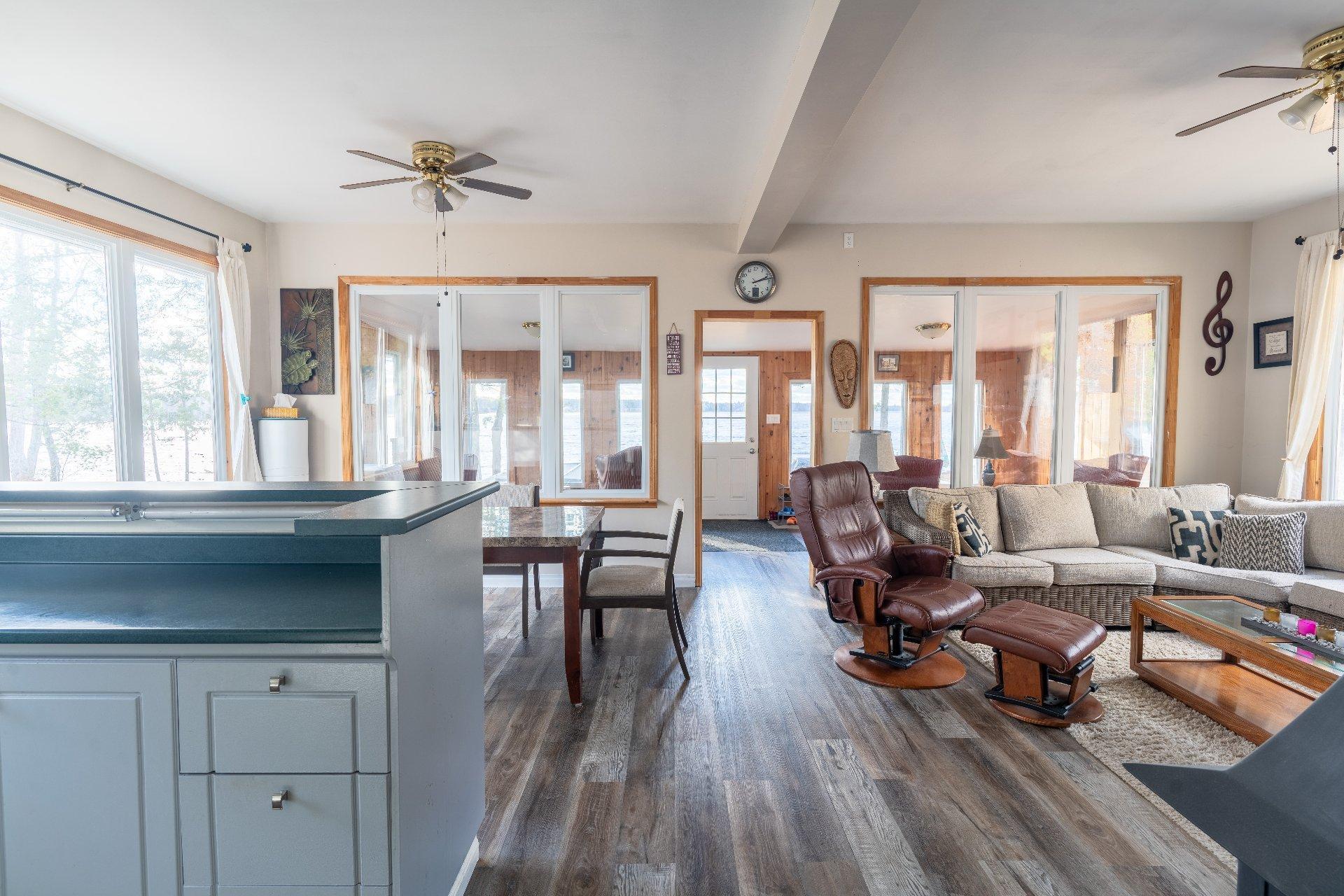 









54


Ch. Isok

,
Waltham,




QC
J0X1M0

