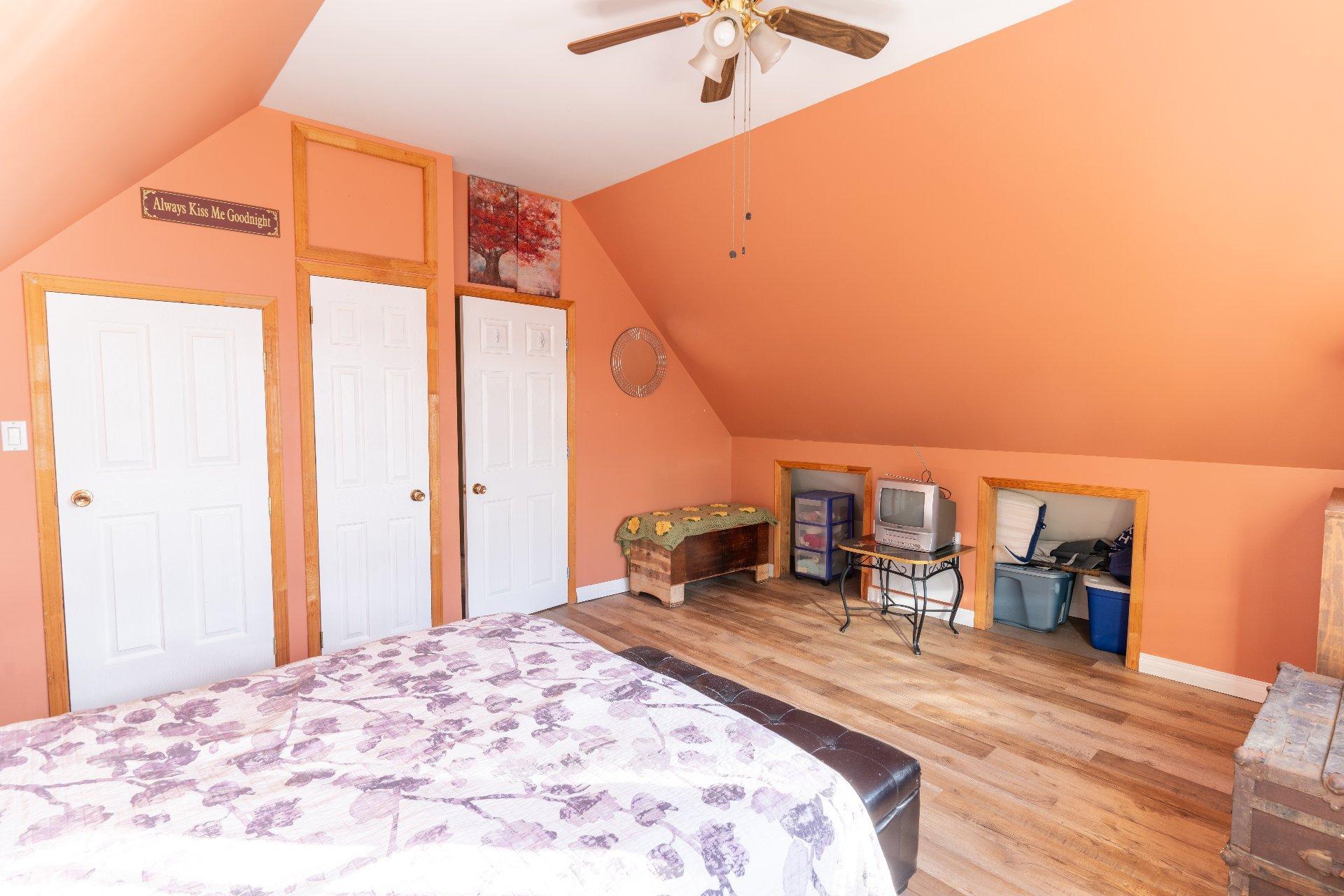 









54


Ch. Isok

,
Waltham,




QC
J0X1M0

