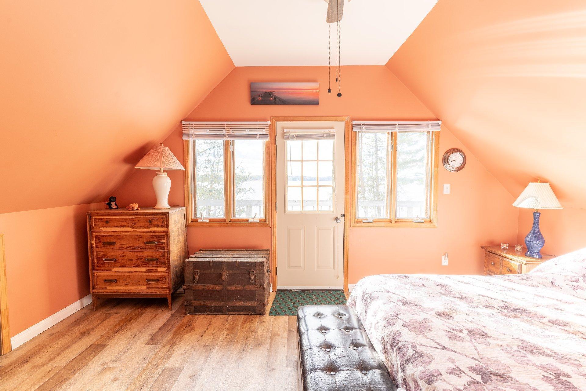 









54


Ch. Isok

,
Waltham,




QC
J0X1M0

