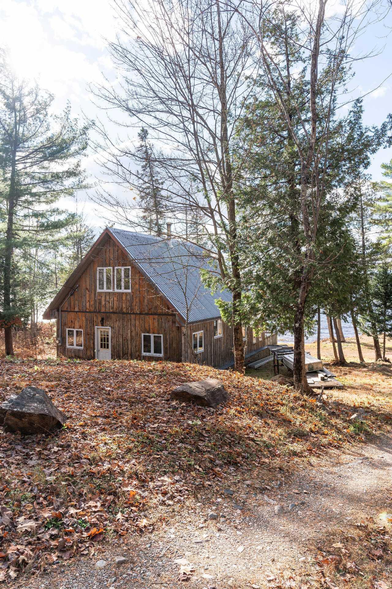 









54


Ch. Isok

,
Waltham,




QC
J0X1M0

