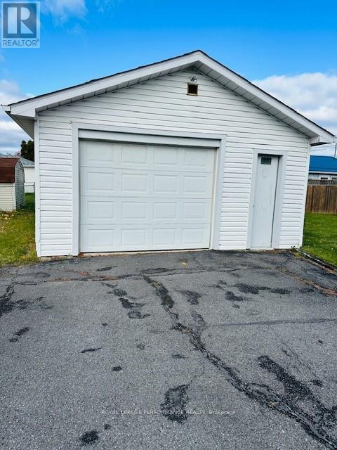 












604 ELEVENTH STREET E

,
Cornwall,




Ontario
K6H2Z6

