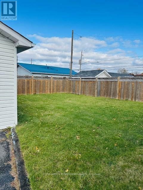 












604 ELEVENTH STREET E

,
Cornwall,




Ontario
K6H2Z6

