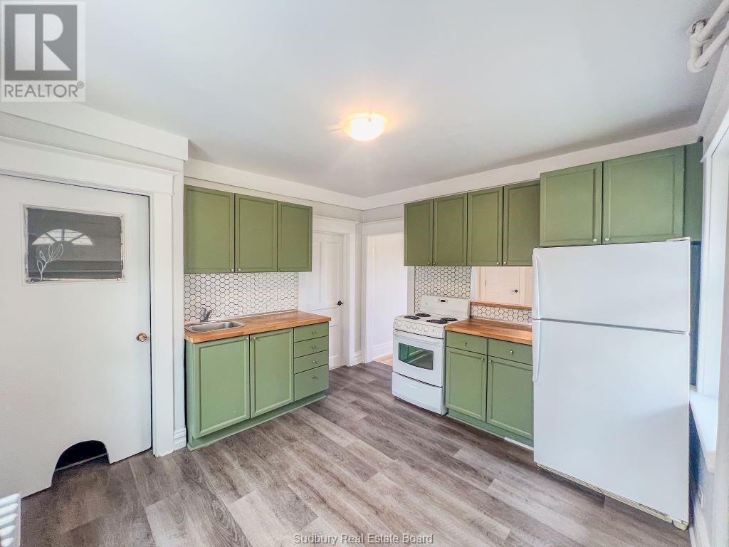 












295 Van Horne Street

,
Sudbury,




Ontario
P3B1J1

