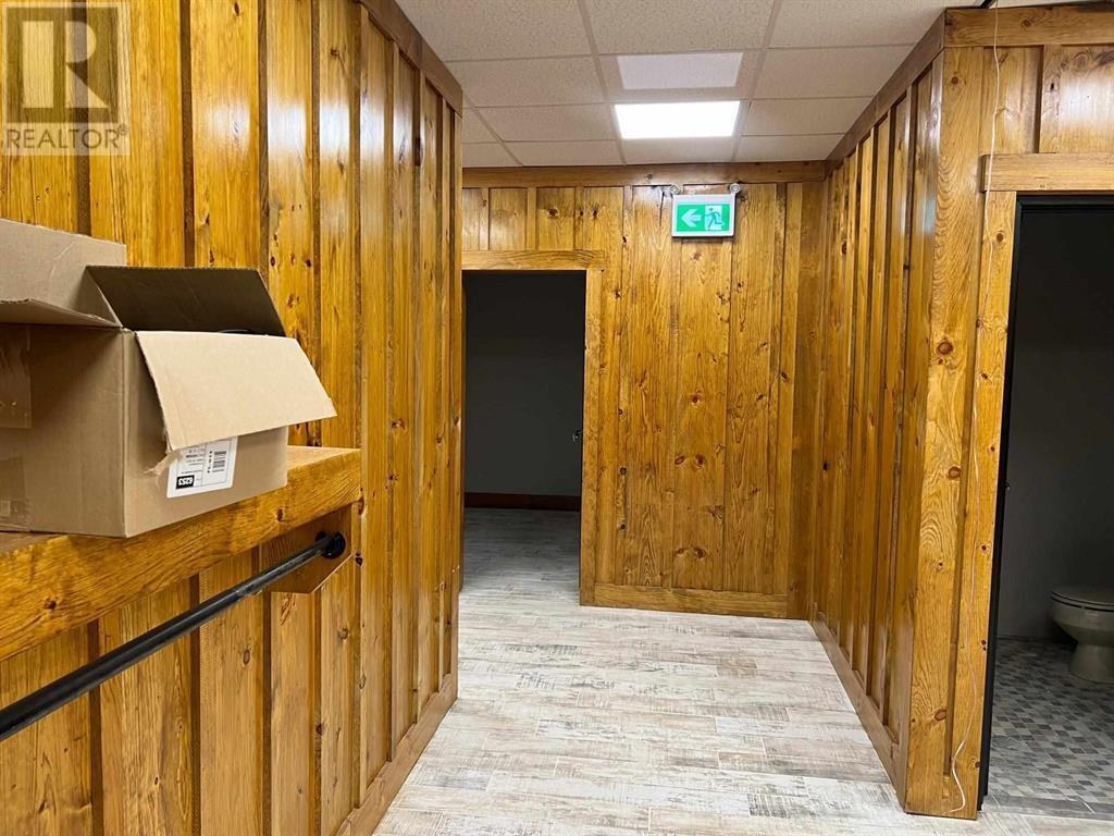 












17 Manitoba RD

,
Elliot Lake,




Ontario
P5A2A6

