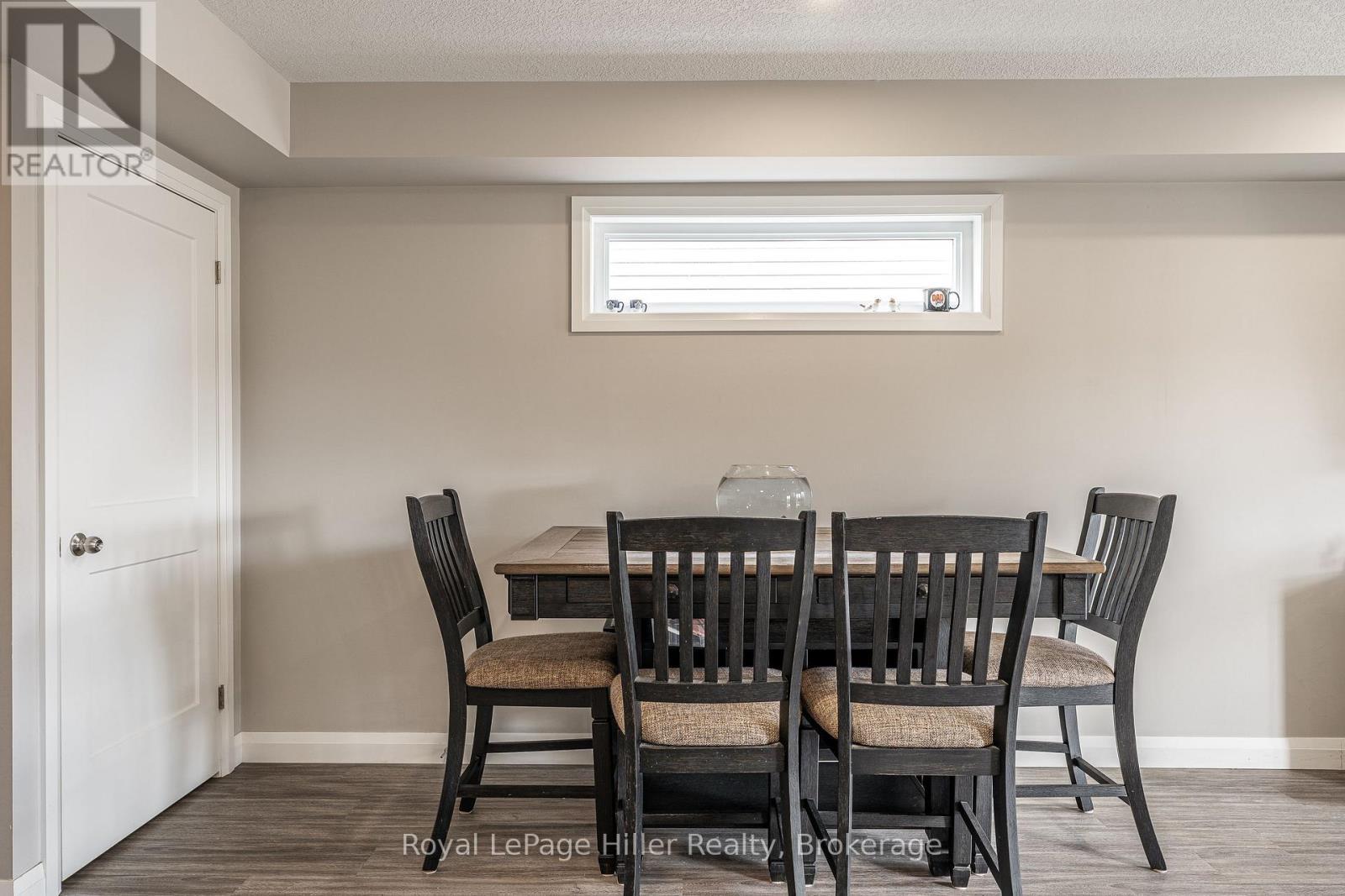 












C - 133 WIMPOLE STREET

,
West Perth (Mitchell),




Ontario
N0K1N0

