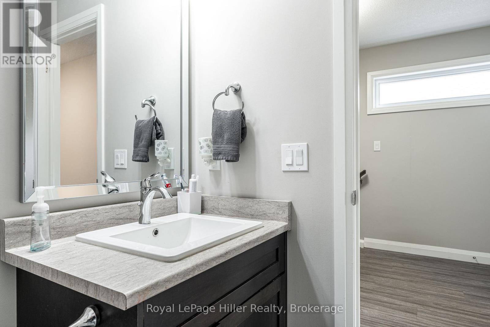 












C - 133 WIMPOLE STREET

,
West Perth (Mitchell),




Ontario
N0K1N0

