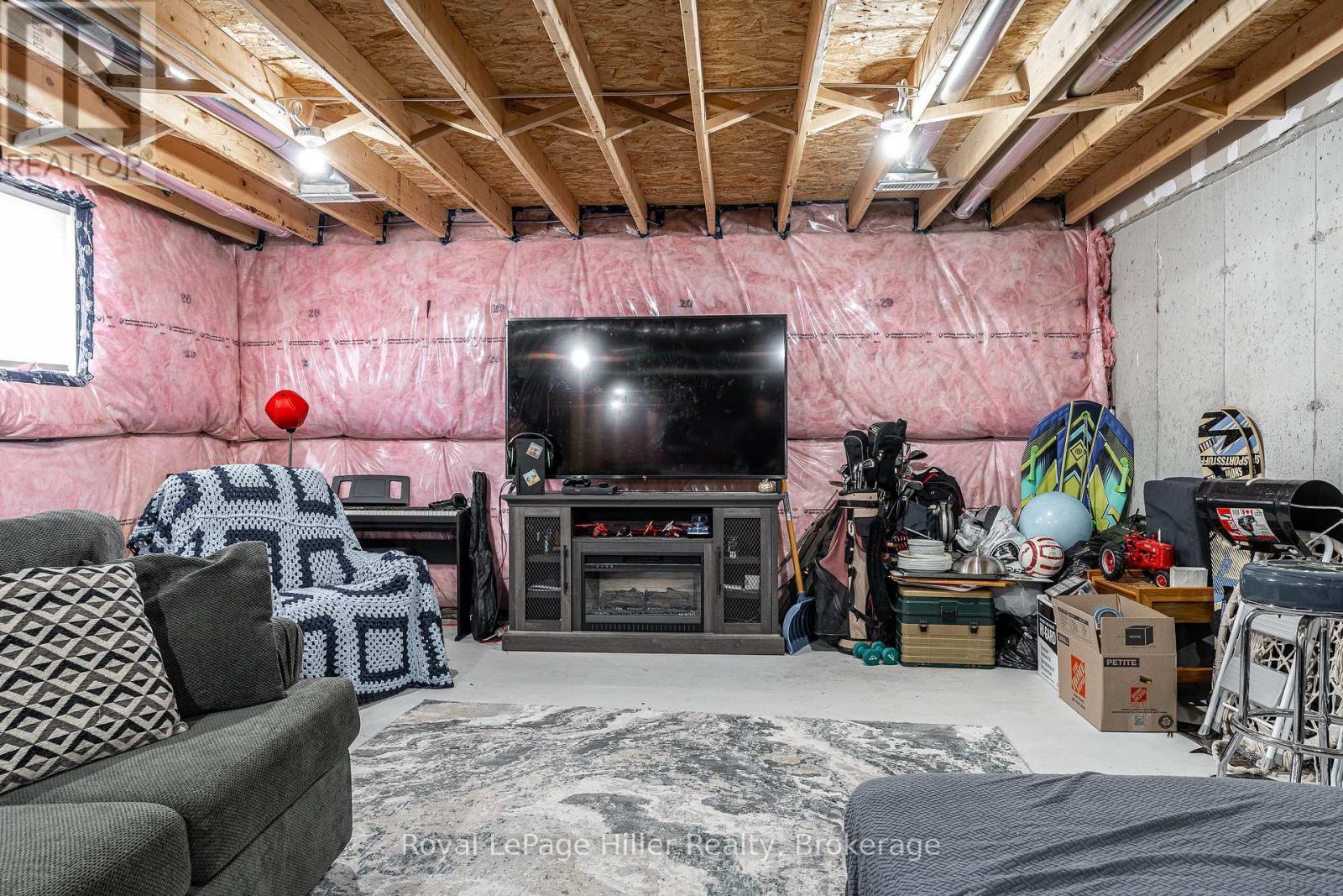 












C - 133 WIMPOLE STREET

,
West Perth (Mitchell),




Ontario
N0K1N0

