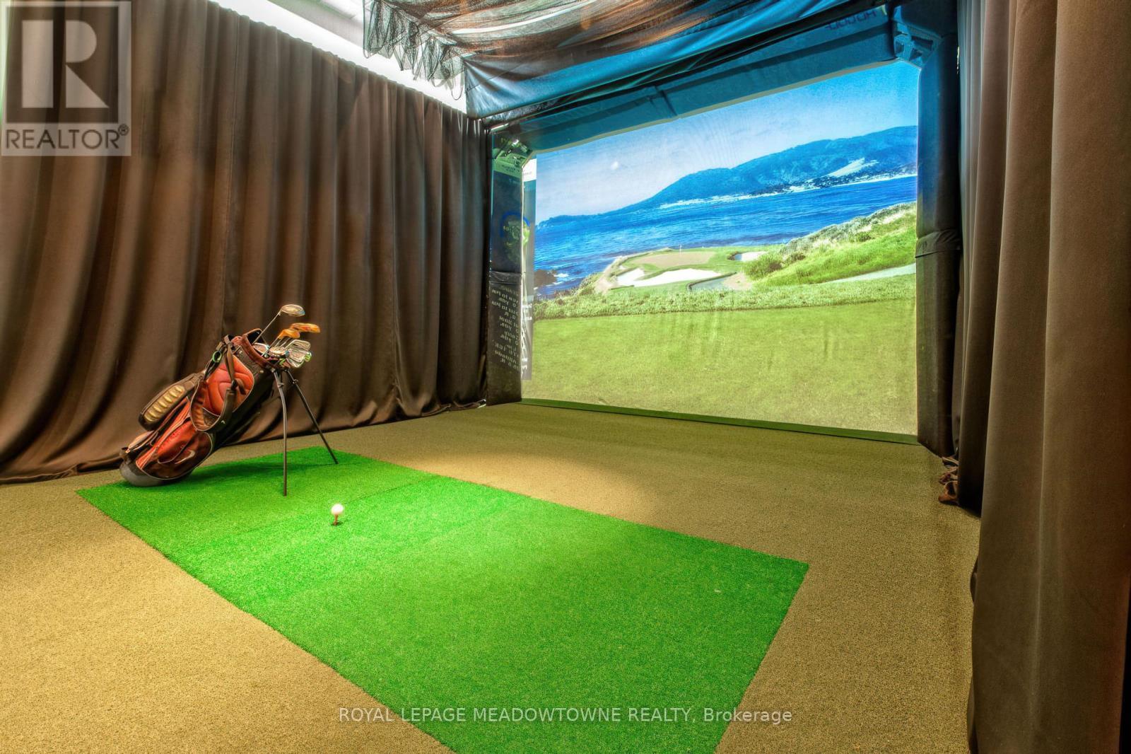 












307 - 385 PRINCE OF WALES DRIVE

,
Mississauga,




Ontario
L5B0C6

