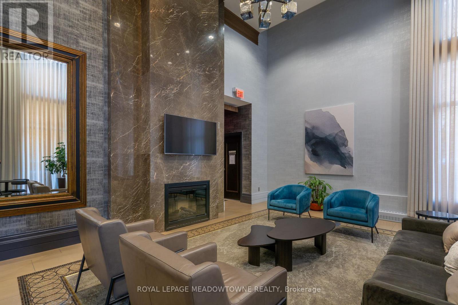 












307 - 385 PRINCE OF WALES DRIVE

,
Mississauga,




Ontario
L5B0C6

