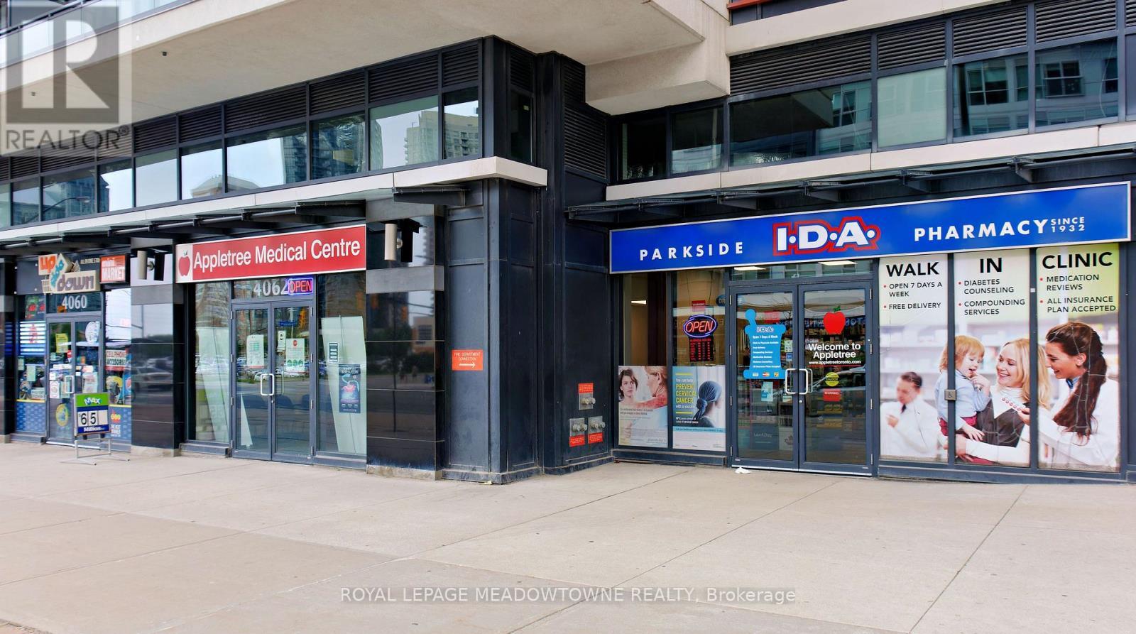 












307 - 385 PRINCE OF WALES DRIVE

,
Mississauga,




Ontario
L5B0C6

