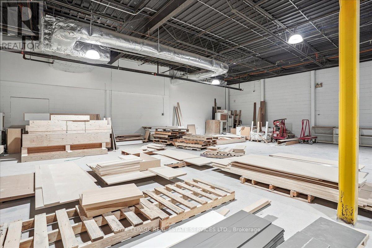 












C - 590 SOUTH SERVICE ROAD

,
Hamilton,




Ontario
L8E2W1

