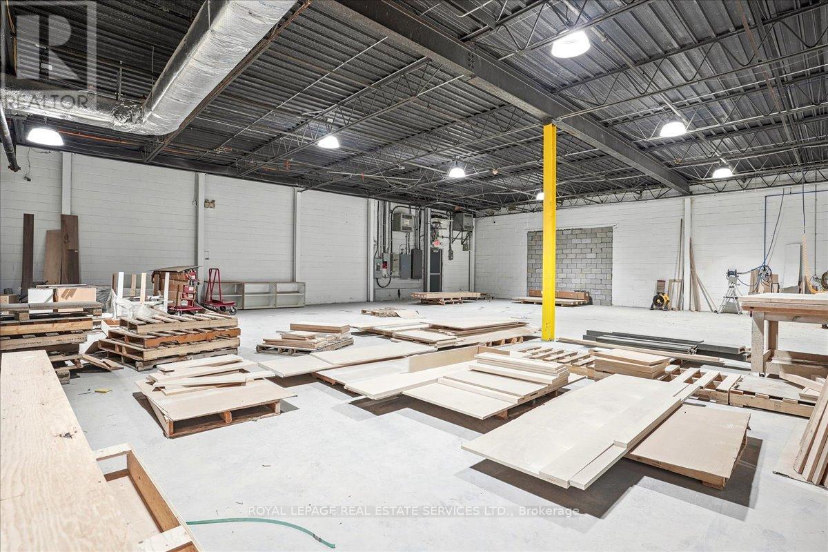 












C - 590 SOUTH SERVICE ROAD

,
Hamilton,




Ontario
L8E2W1

