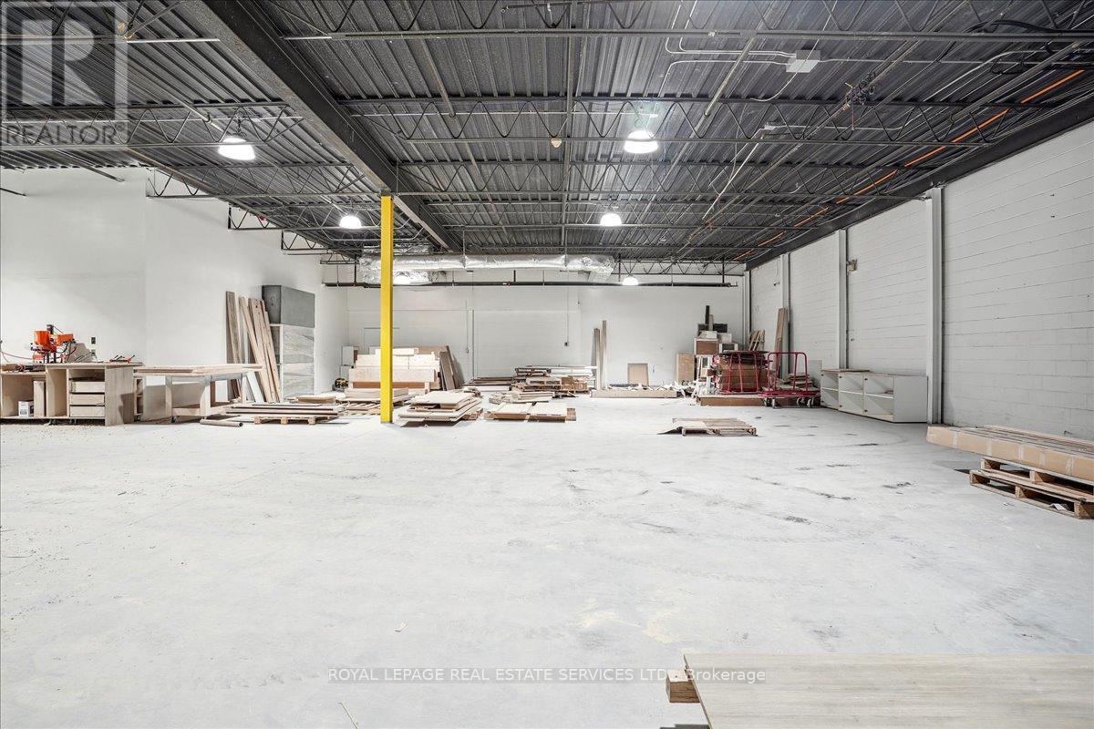 












C - 590 SOUTH SERVICE ROAD

,
Hamilton,




Ontario
L8E2W1

