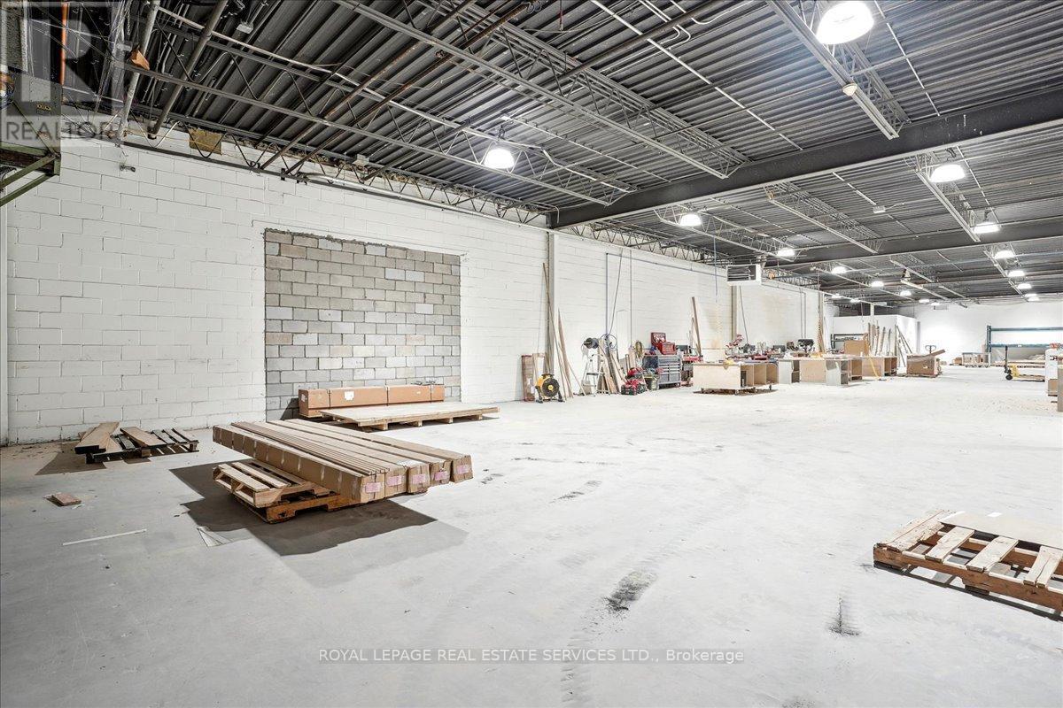 












C - 590 SOUTH SERVICE ROAD

,
Hamilton,




Ontario
L8E2W1

