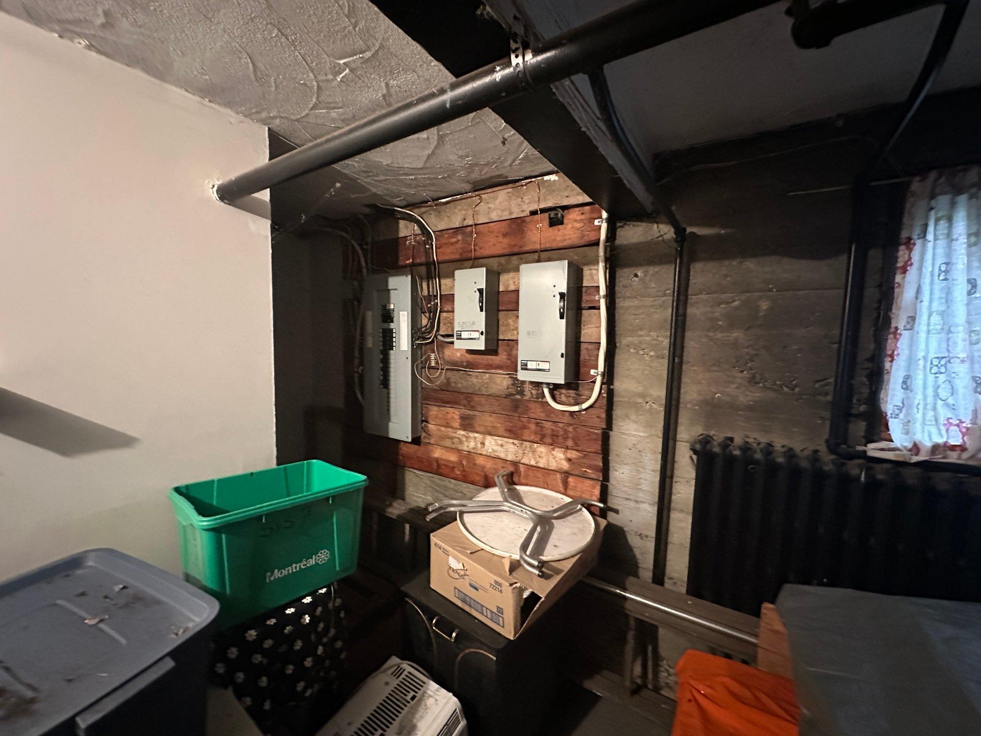 









5155

 - 5157


Av. Cumberland

,
Montréal (Côte-des-Neiges/Notre-Dame-de-Grâce),




QC
H4V2N7

