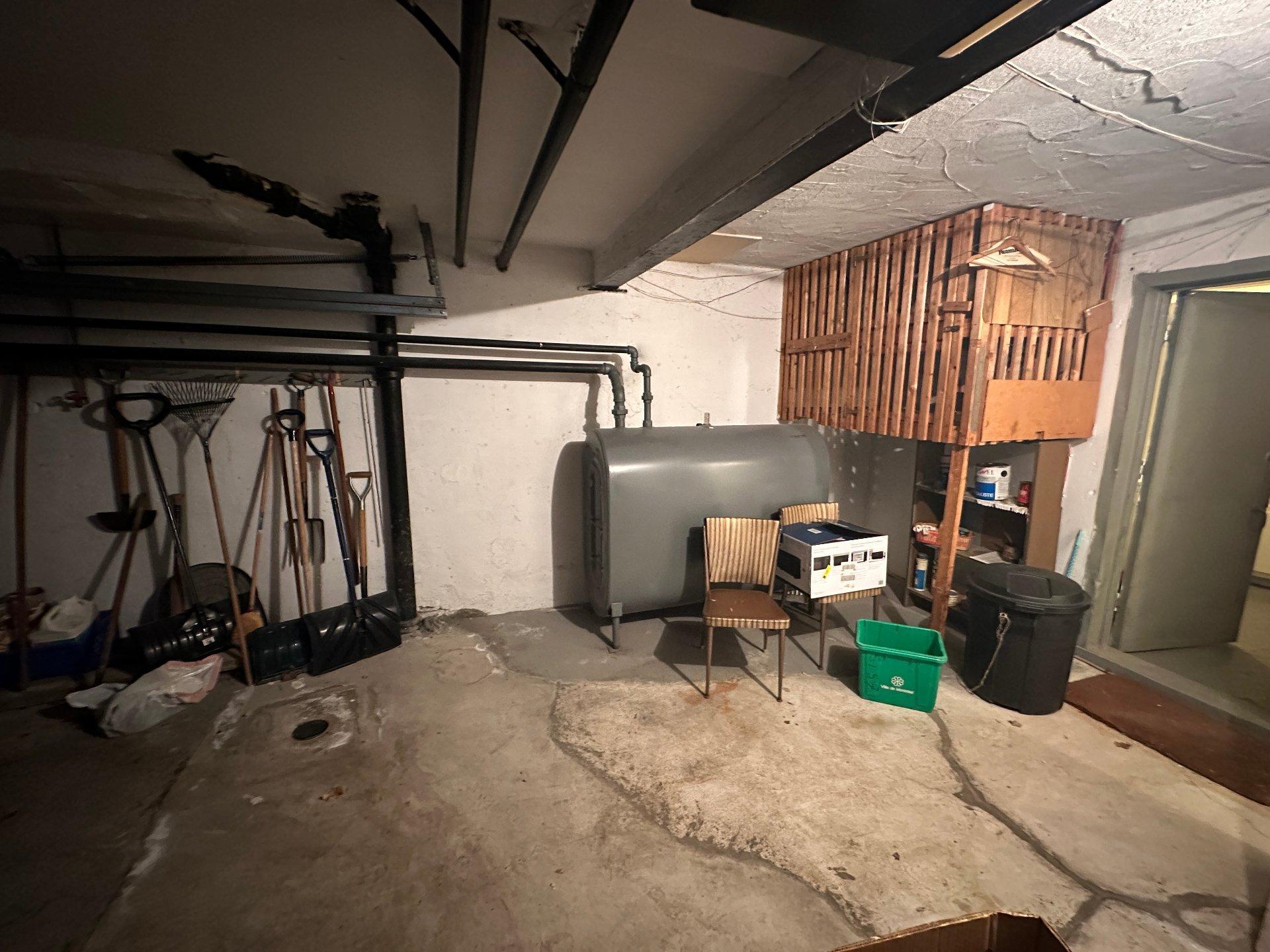 









5155

 - 5157


Av. Cumberland

,
Montréal (Côte-des-Neiges/Notre-Dame-de-Grâce),




QC
H4V2N7

