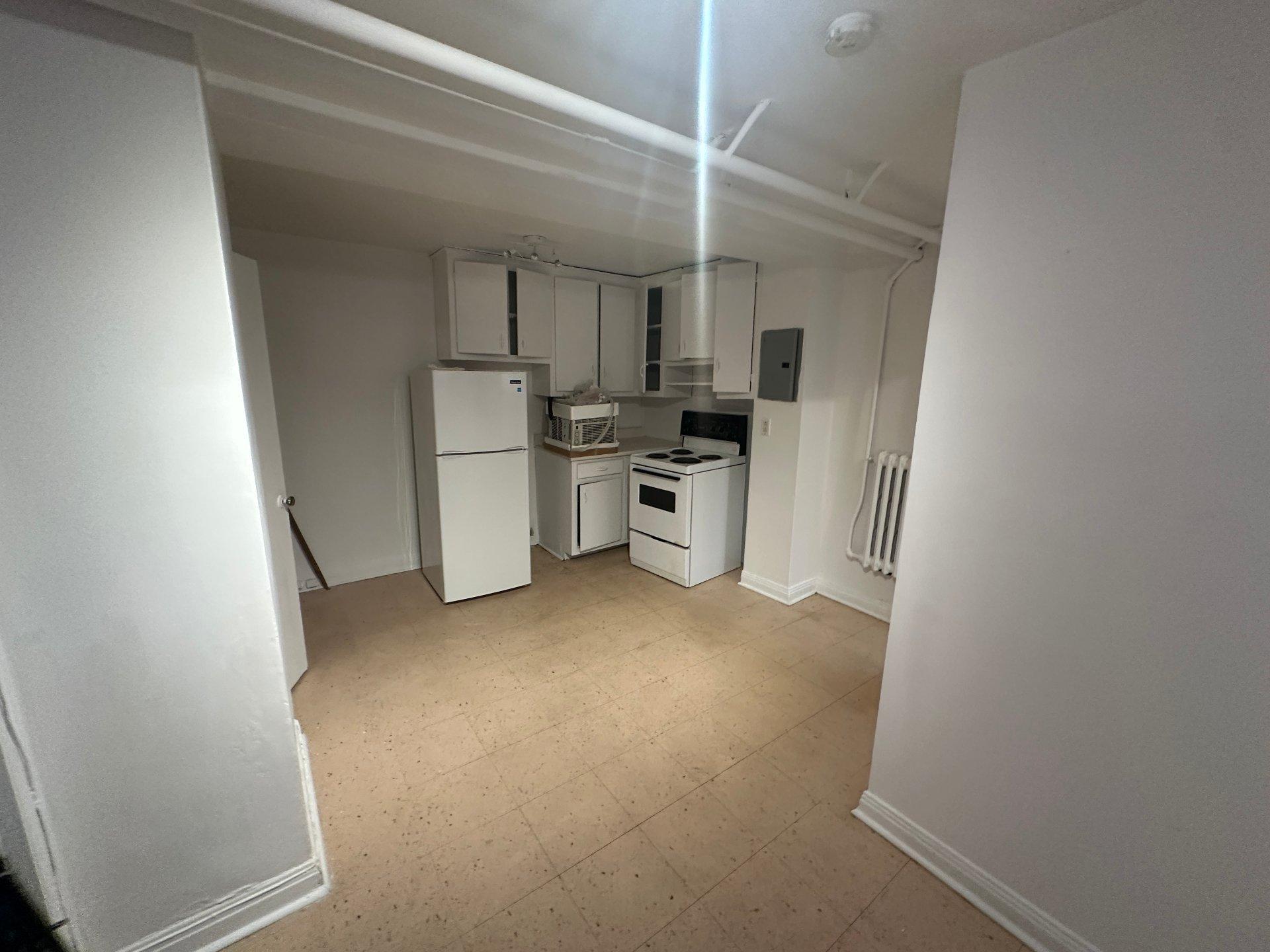 









5155

 - 5157


Av. Cumberland

,
Montréal (Côte-des-Neiges/Notre-Dame-de-Grâce),




QC
H4V2N7

